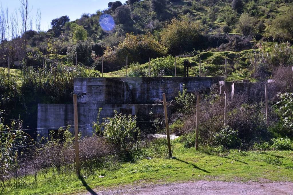 La Turbina desde el camino